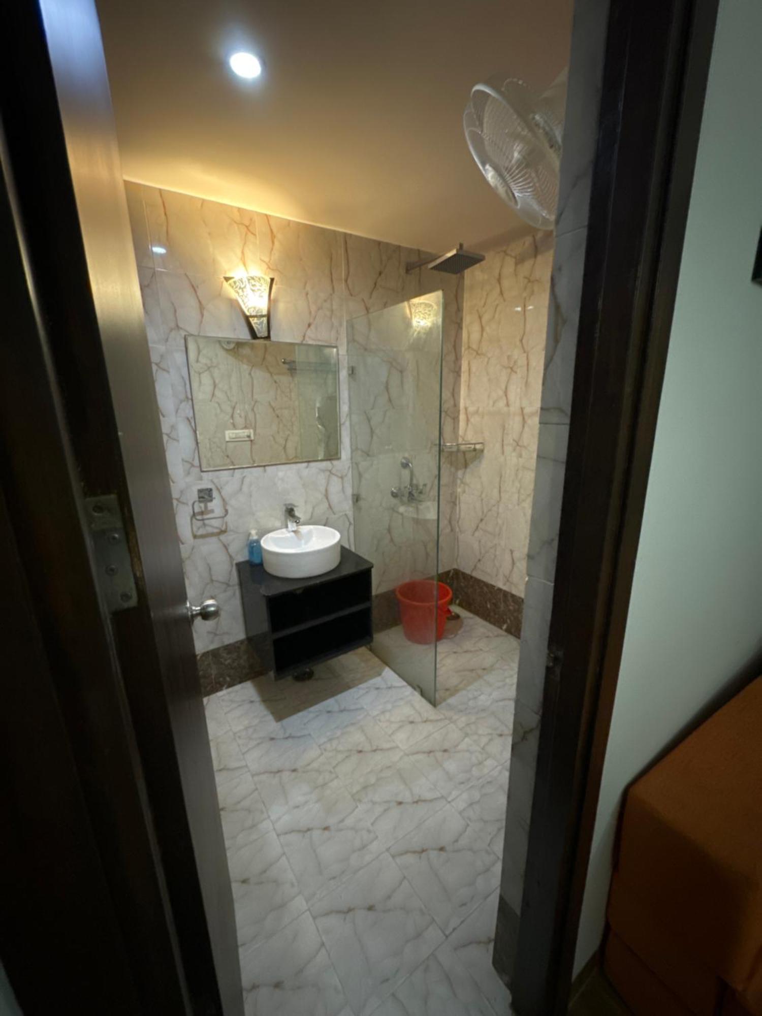 Pearl Suites At Omex Entrenity Vrindāvan エクステリア 写真