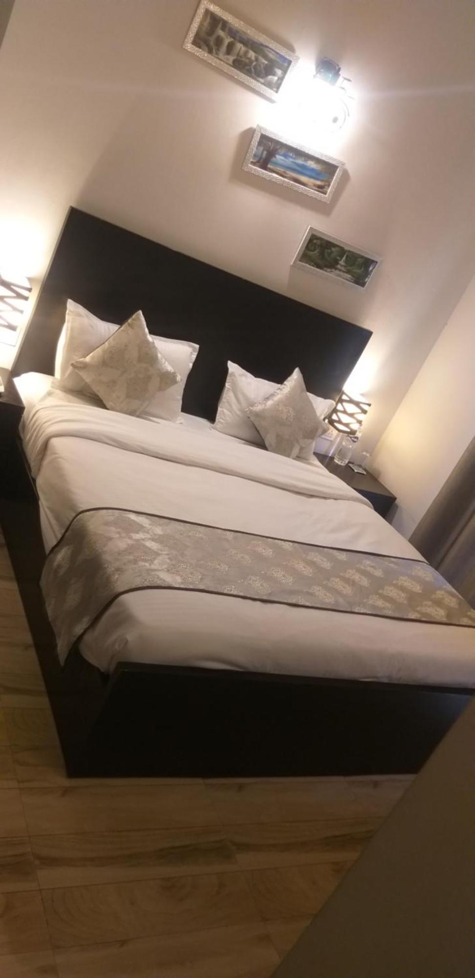 Pearl Suites At Omex Entrenity Vrindāvan エクステリア 写真