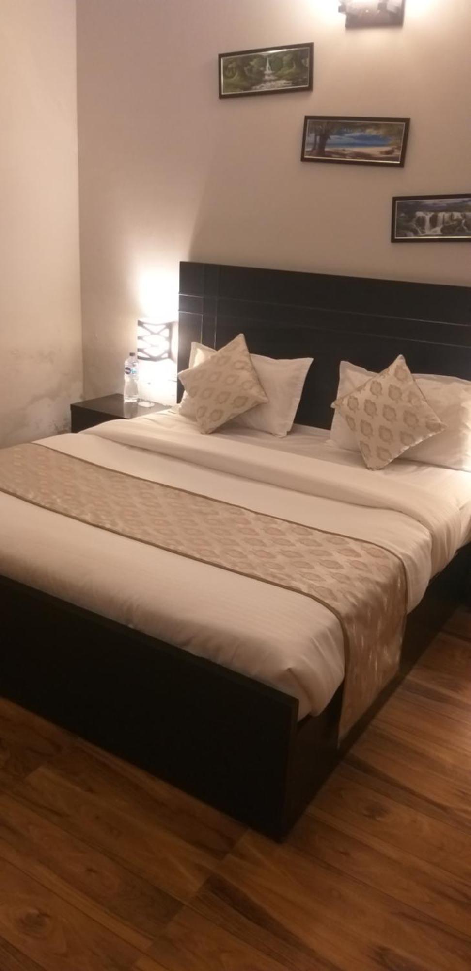 Pearl Suites At Omex Entrenity Vrindāvan エクステリア 写真