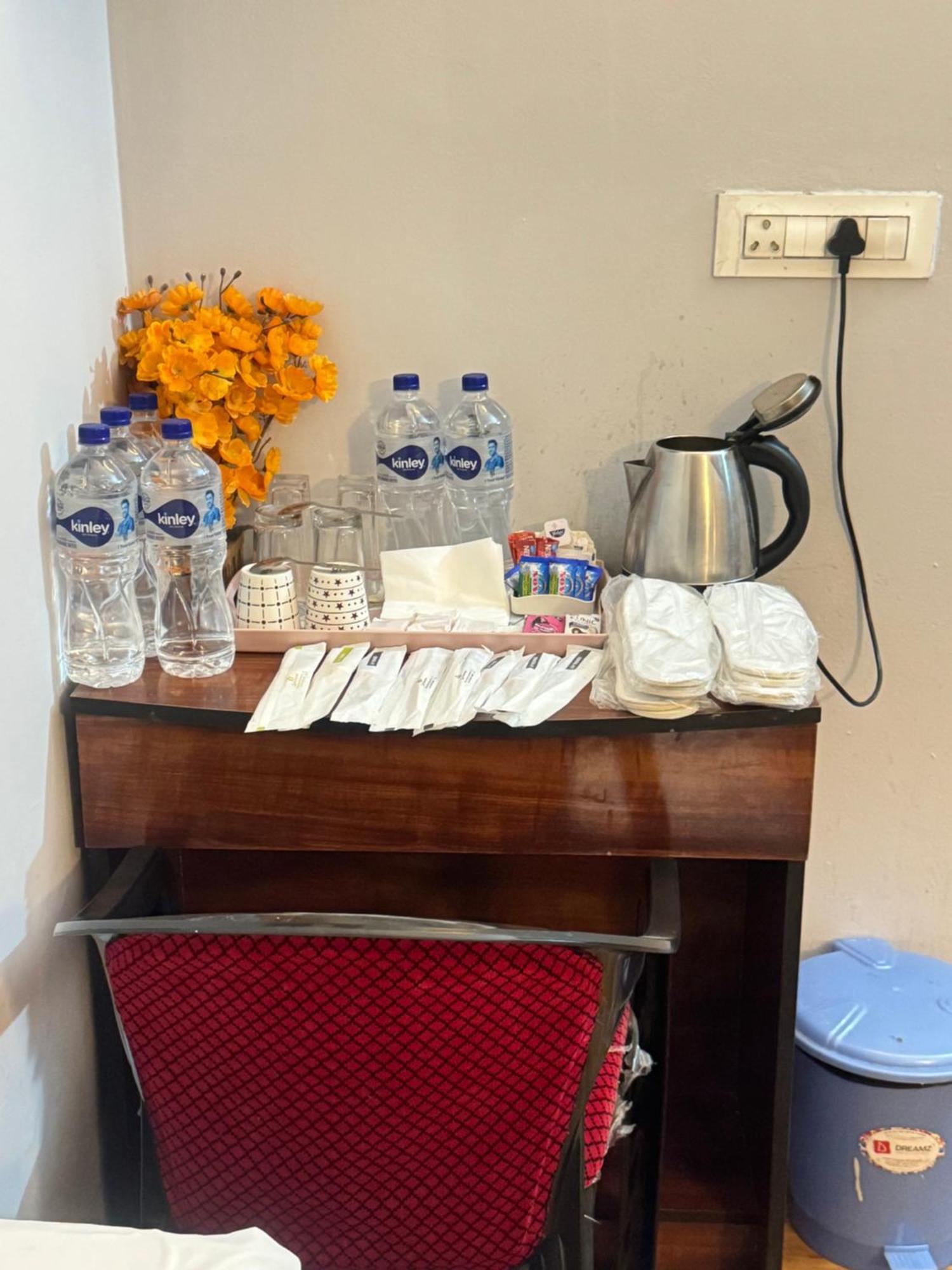 Pearl Suites At Omex Entrenity Vrindāvan エクステリア 写真